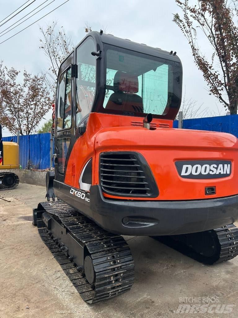 Doosan DX 60 Mini pelle < 7t