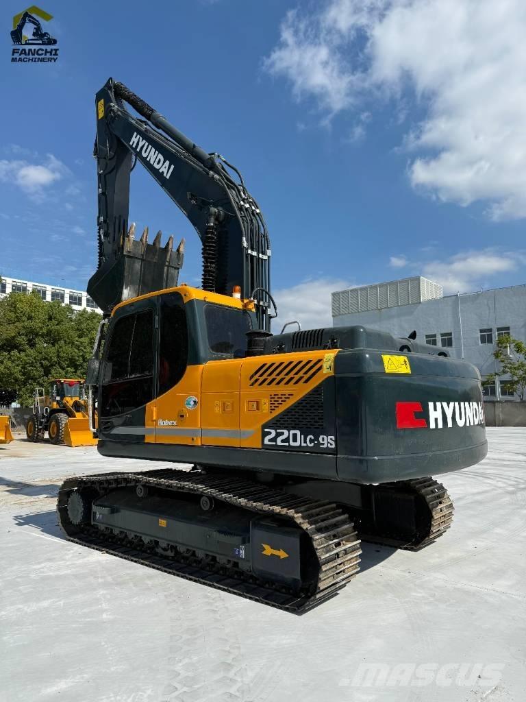 Hyundai 220 Mini pelle 7t-12t