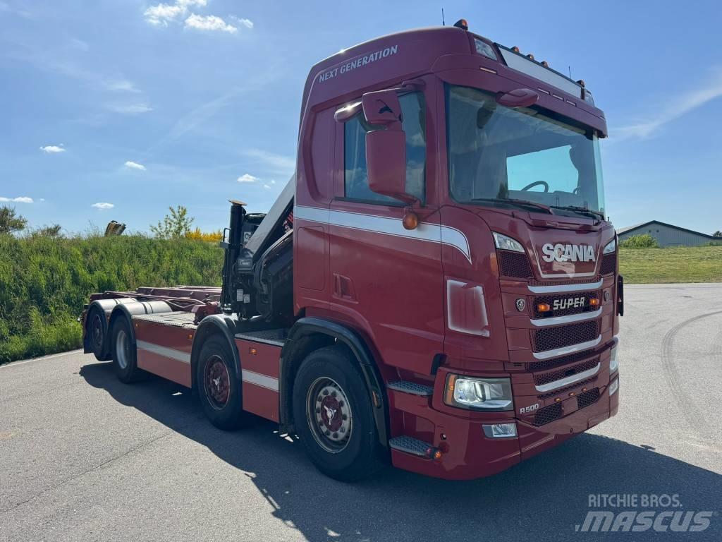 Scania R 500 CB Camion plateau ridelle avec grue