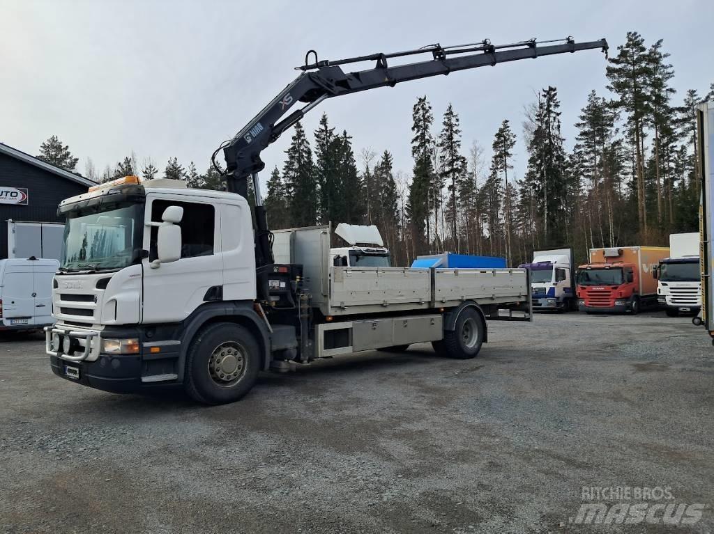 Scania P 340 Camion plateau ridelle avec grue