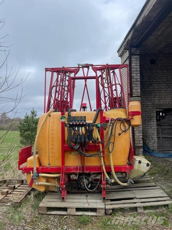 Junkkari 1300/4 Pulvérisateurs portés