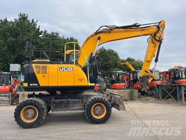 JCB JS 145 W Pelle sur pneus