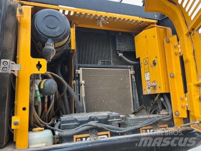 JCB JS 145 W Pelle sur pneus