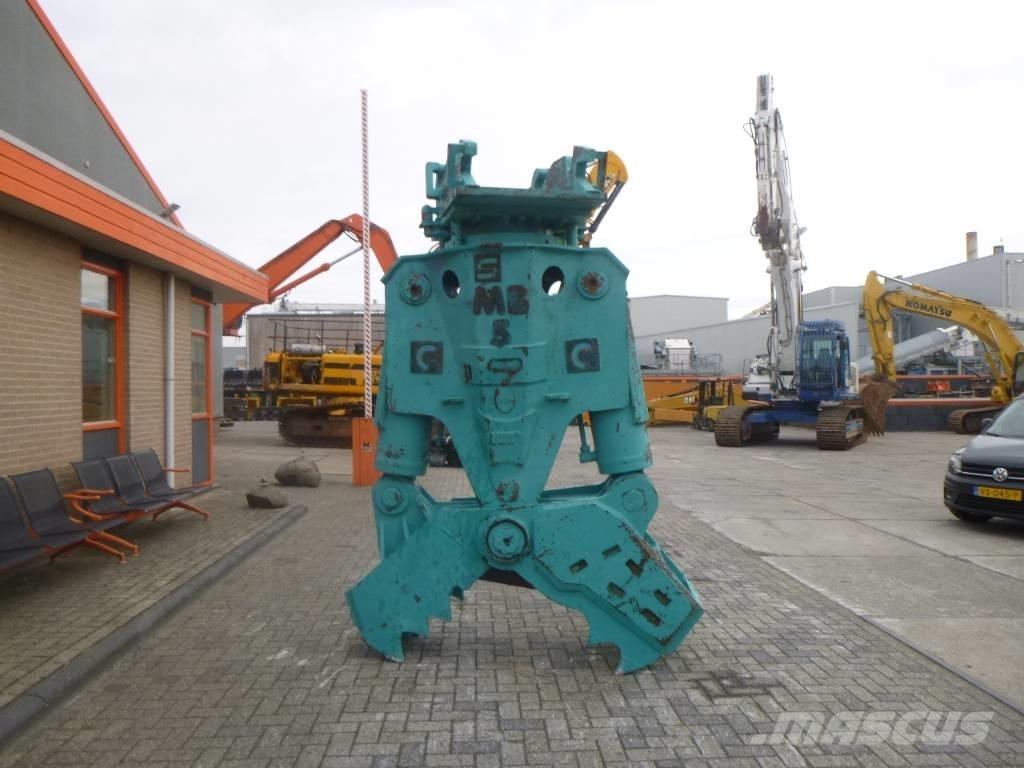 Montabert MB 500 Concasseur de Travaux Publics