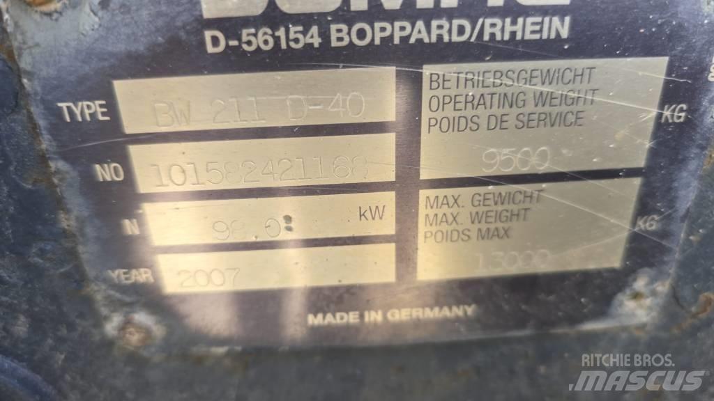 Bomag BW 211 D-40 Rouleaux tandem