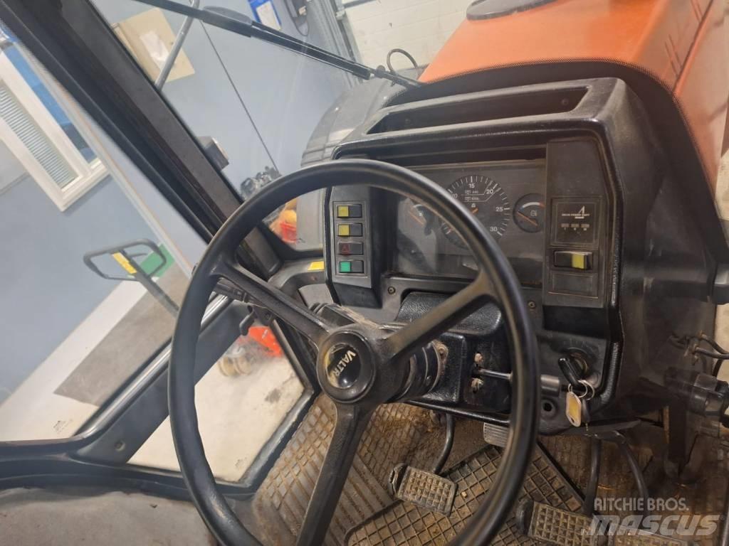Valtra Valmet 8100E Tracteur