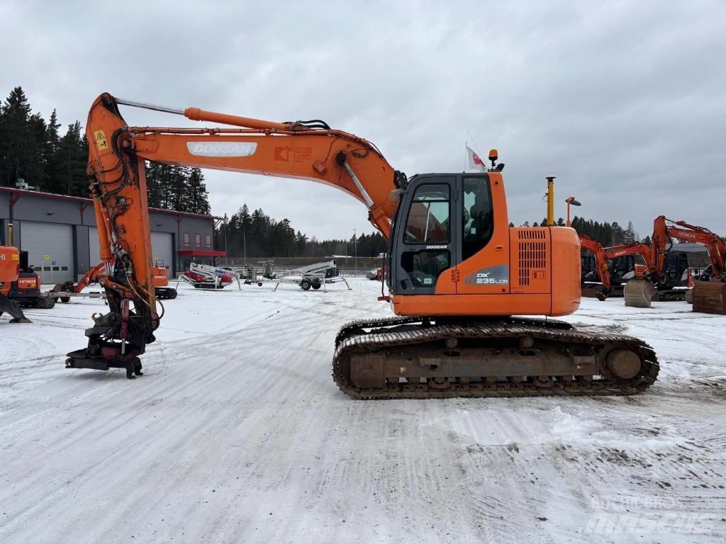 Doosan DX225 LC R Pelle sur chenilles