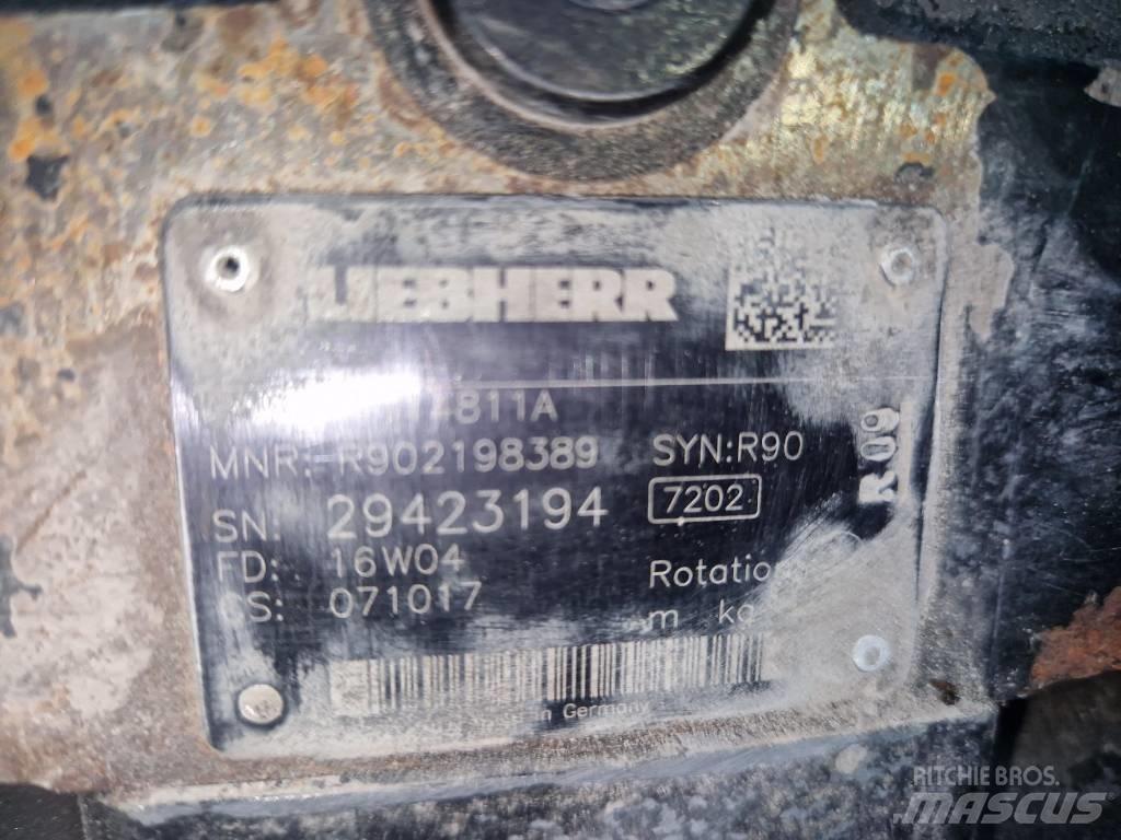 Liebherr L 586 Hydraulique