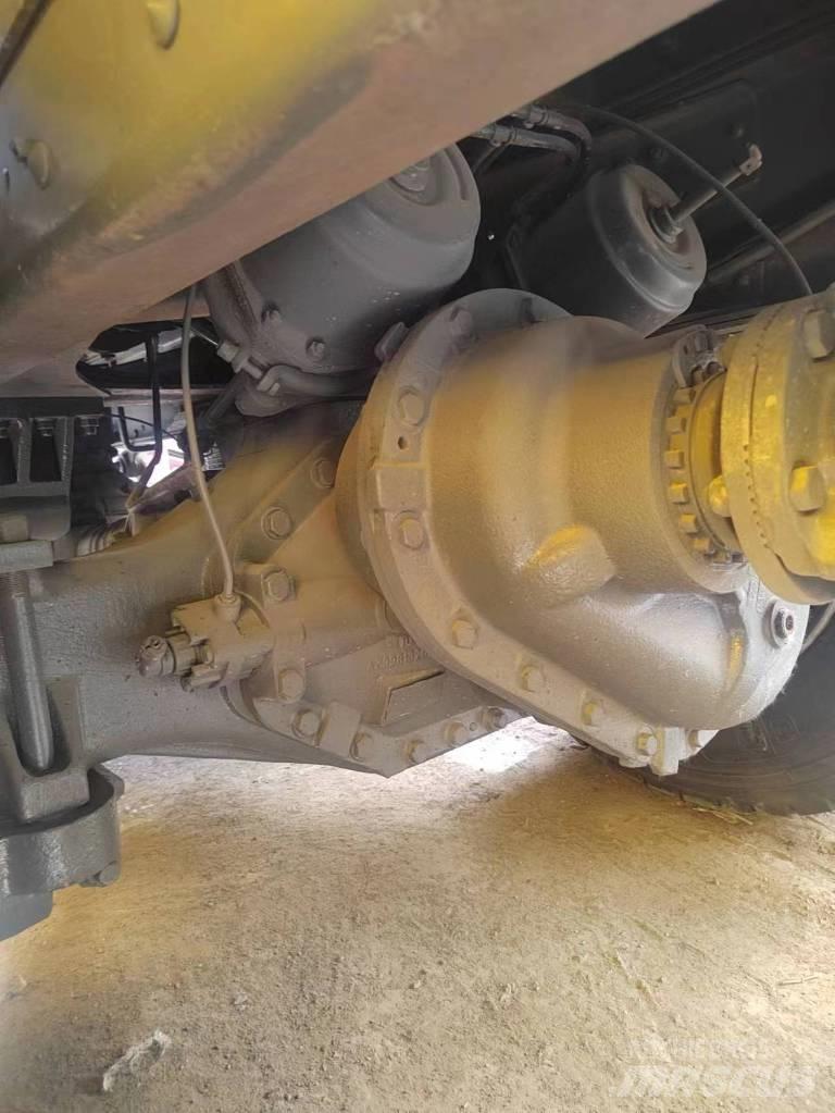 Howo 371 8x4 Camion benne
