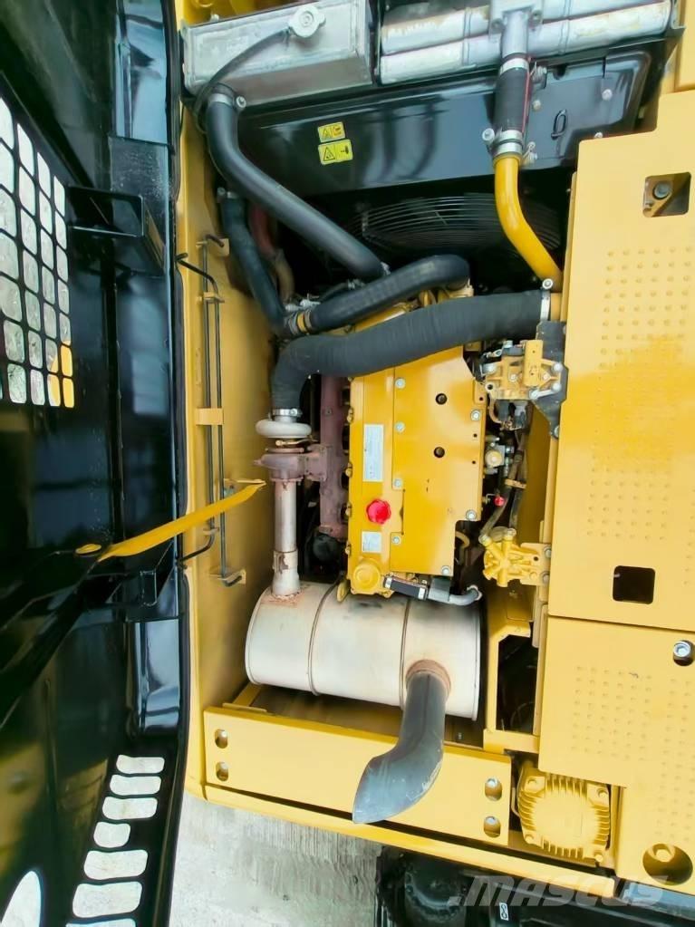 CAT 320 D Pelle sur chenilles