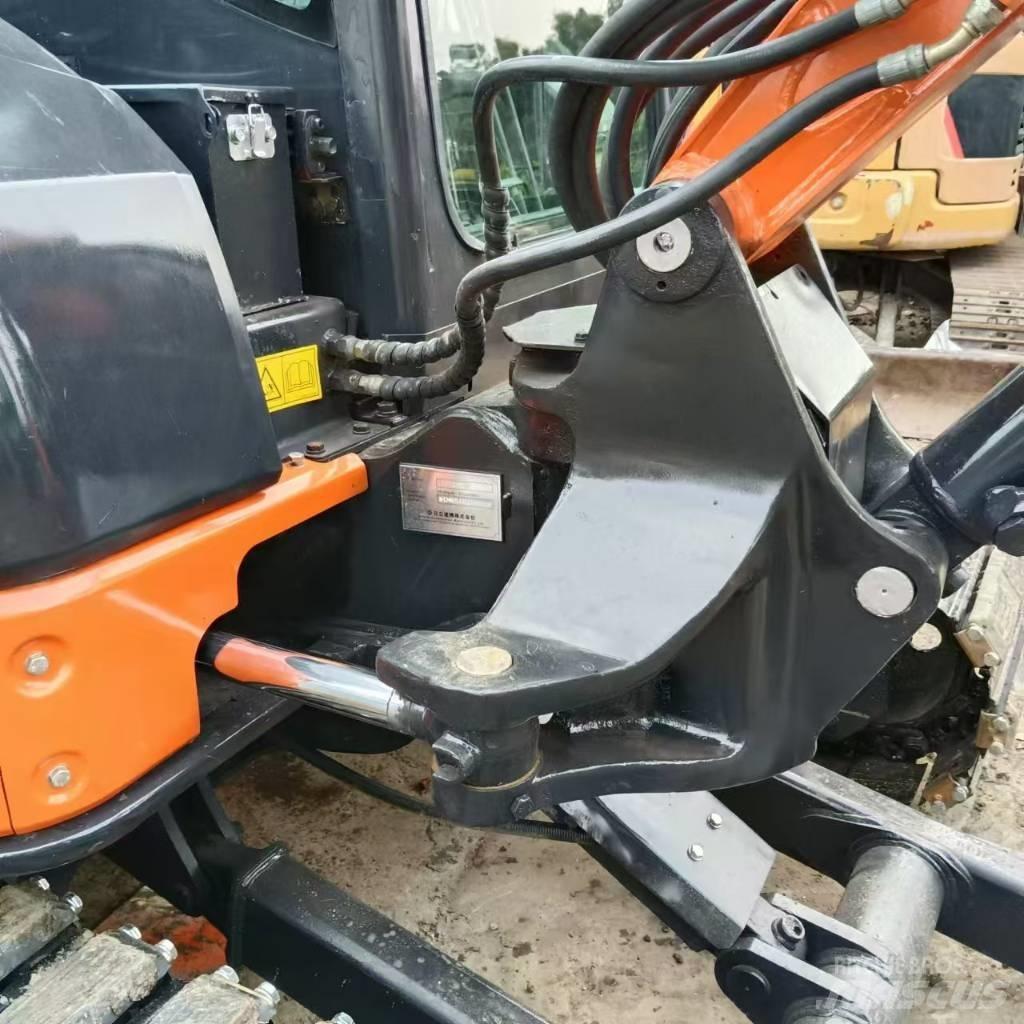 Hitachi ZX 50 U Mini pelle < 7t