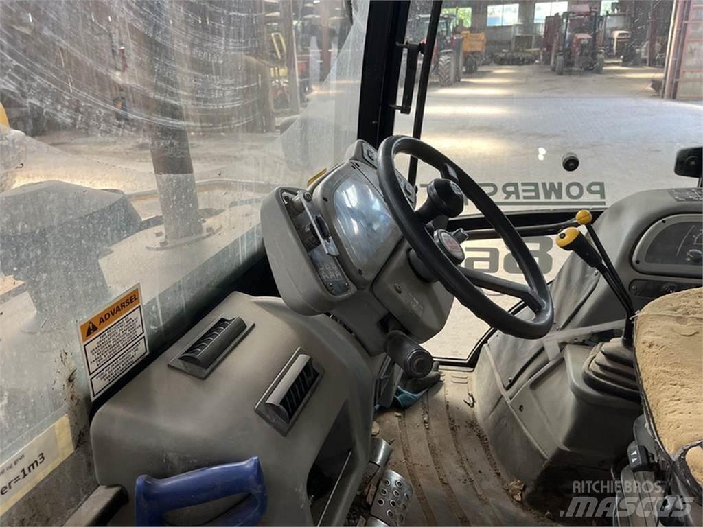 Fermec 860 Tractopelle