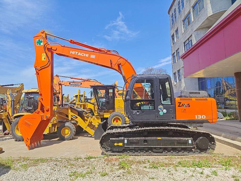 Hitachi ZX 130 Pelle sur chenilles