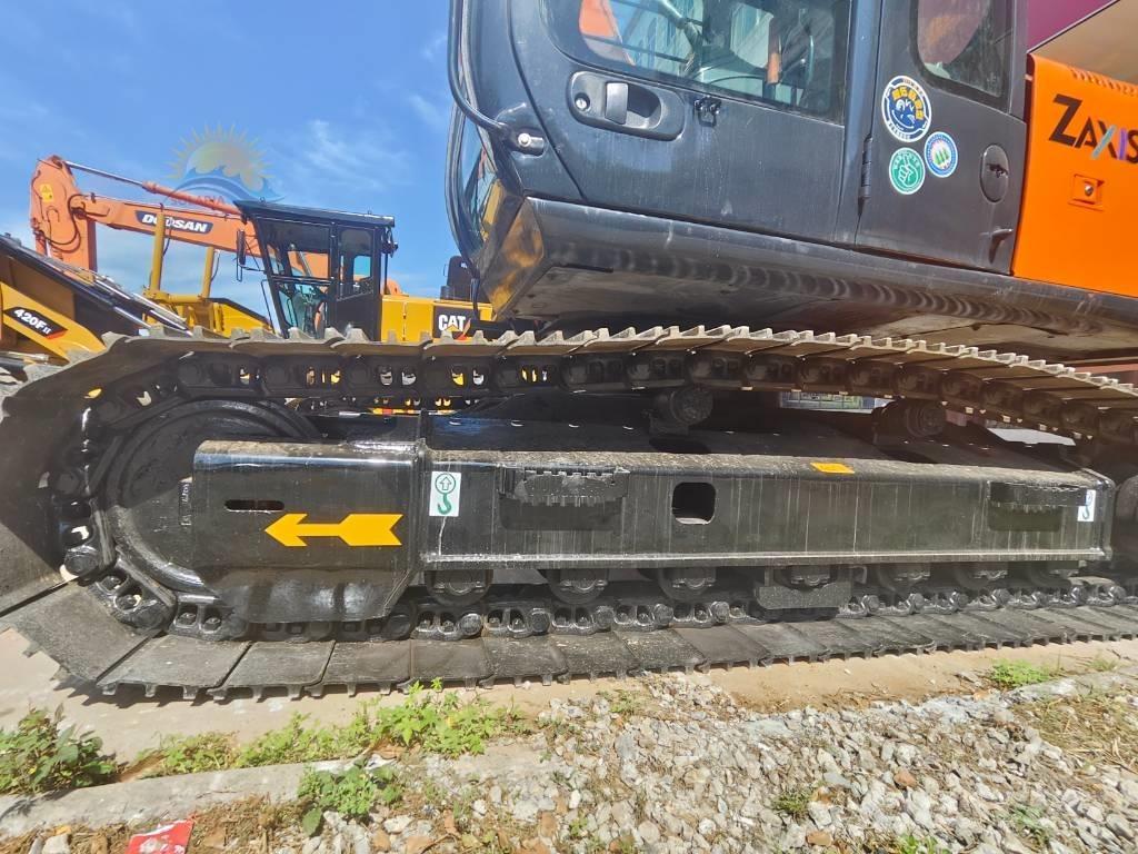 Hitachi ZX 130 Pelle sur chenilles