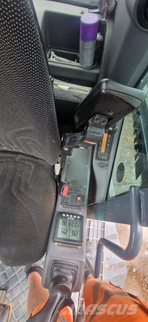 Atlas 160 W Pelle sur pneus