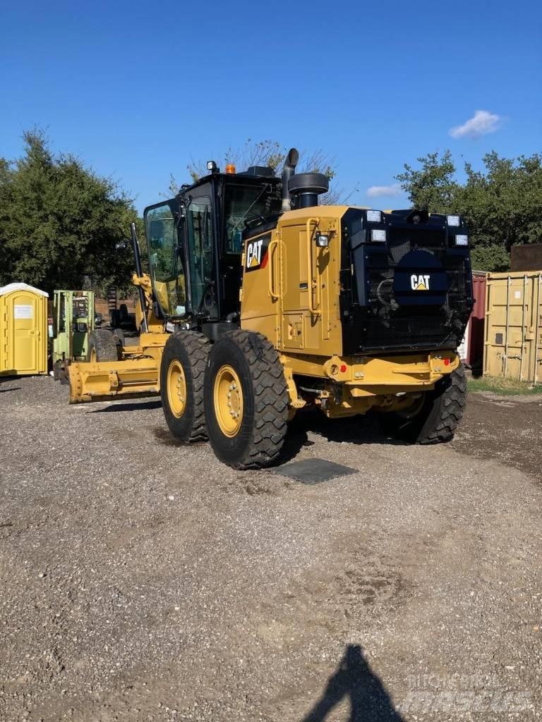 CAT 12 M 3 Niveleuse