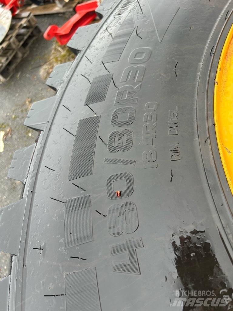 JCB 4220 FASTRAC Tracteur