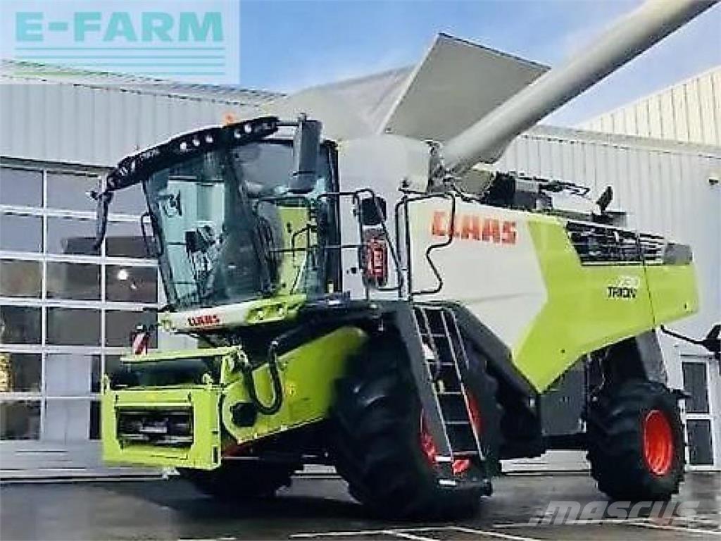 CLAAS trion 730 Moissonneuse batteuse