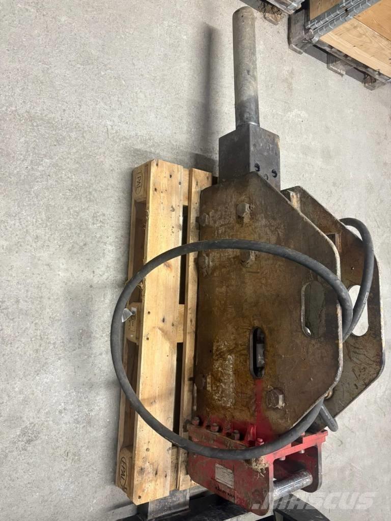  Huppi 402 Marteau hydraulique