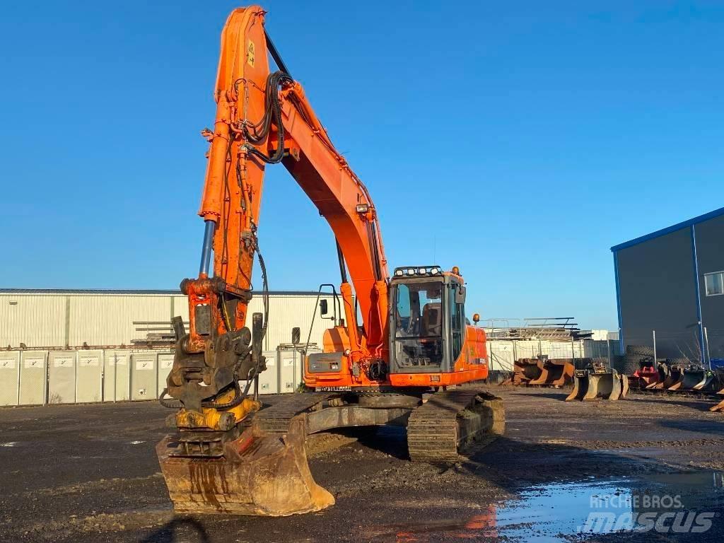 Doosan DX 255 LC Pelle sur chenilles
