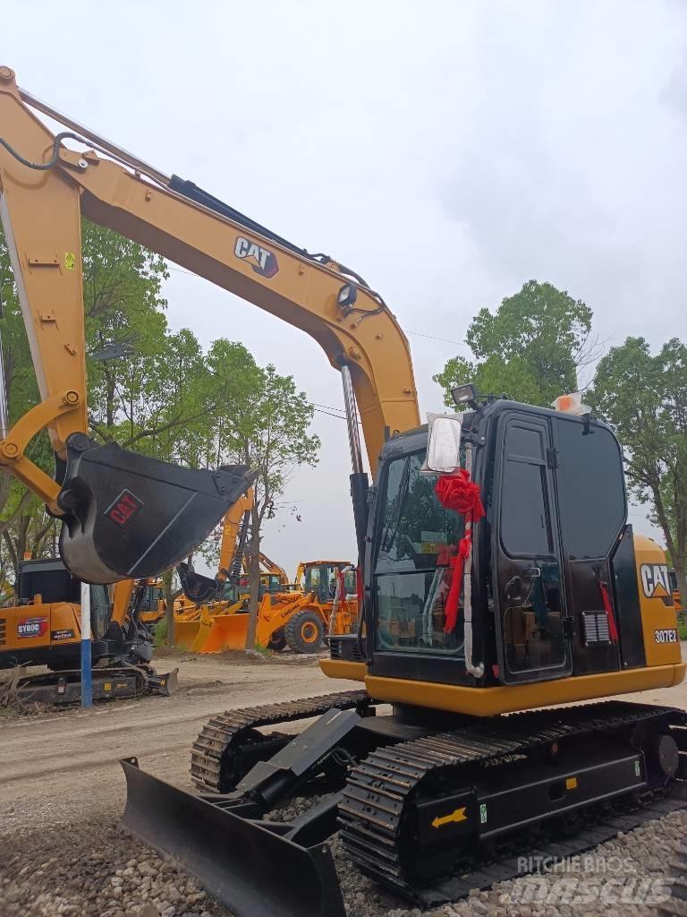 CAT 307 Mini pelle < 7t