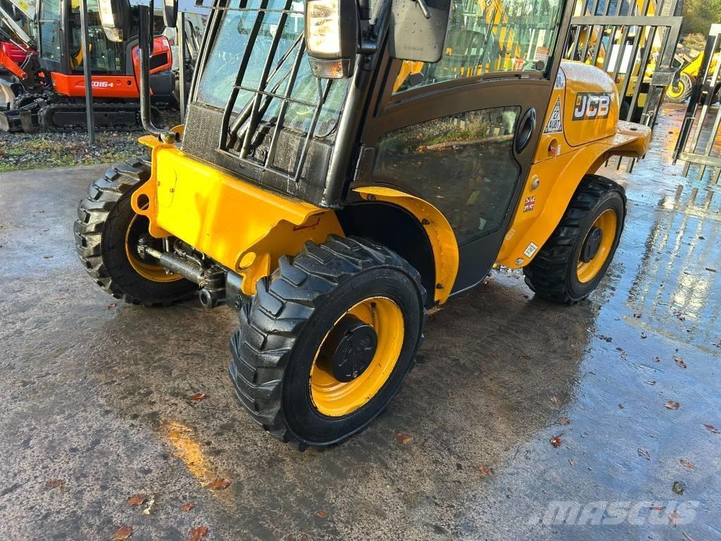 JCB 520-40 Chariot télescopique