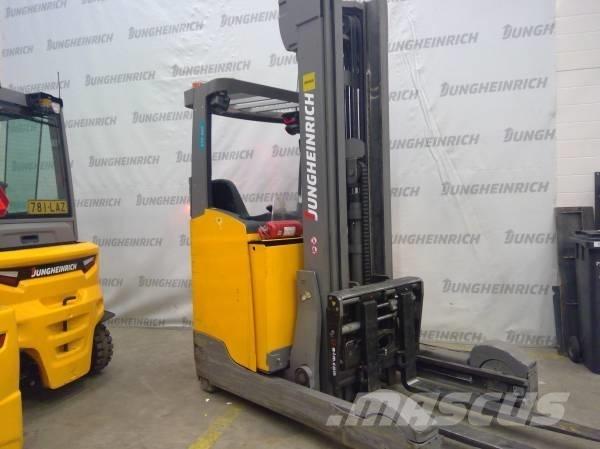 Jungheinrich ETV 325 Chariot à mât rétractable