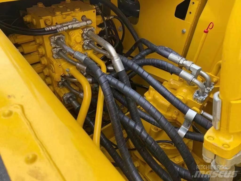 Komatsu 200-8 Pelle sur chenilles