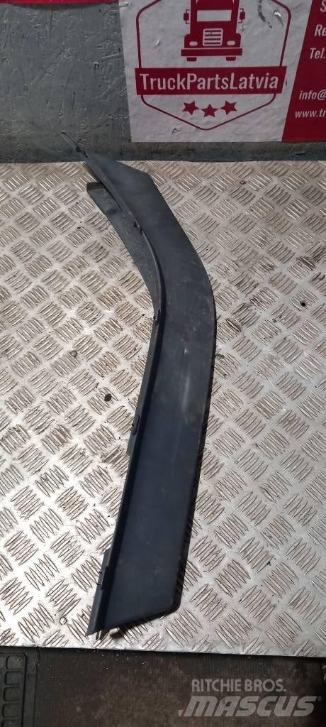 Scania 94 D.   1429393 Cabines
