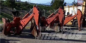 Bobcat 811 Pelle rétro arrière