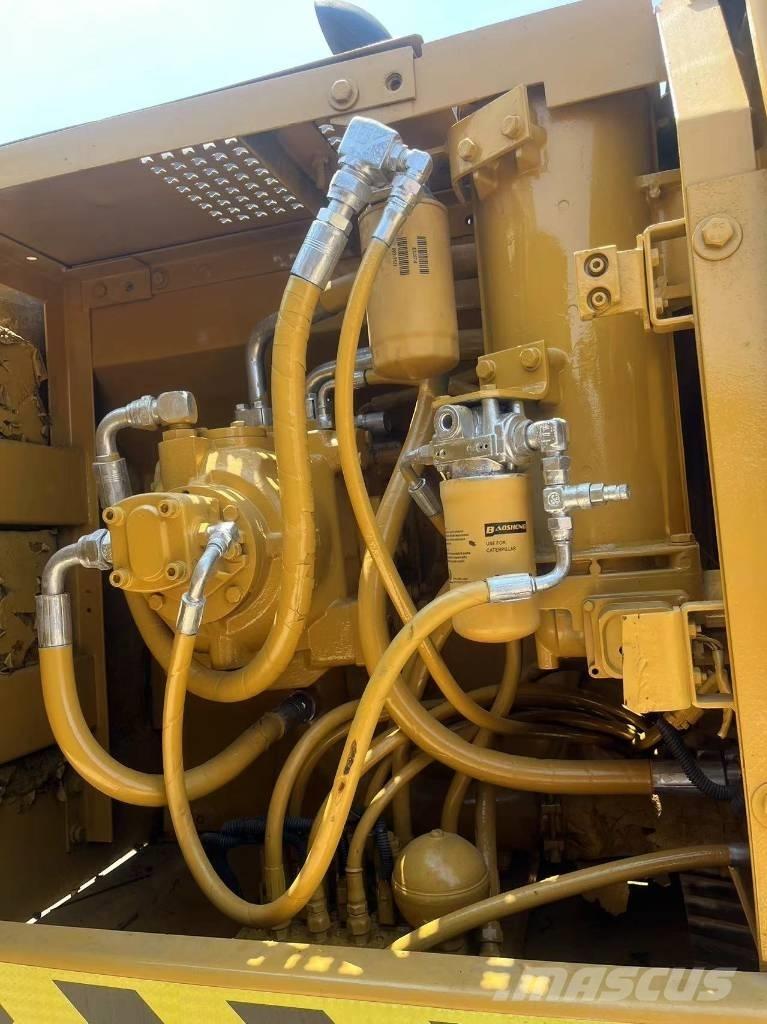 CAT 320 C L Pelle sur chenilles