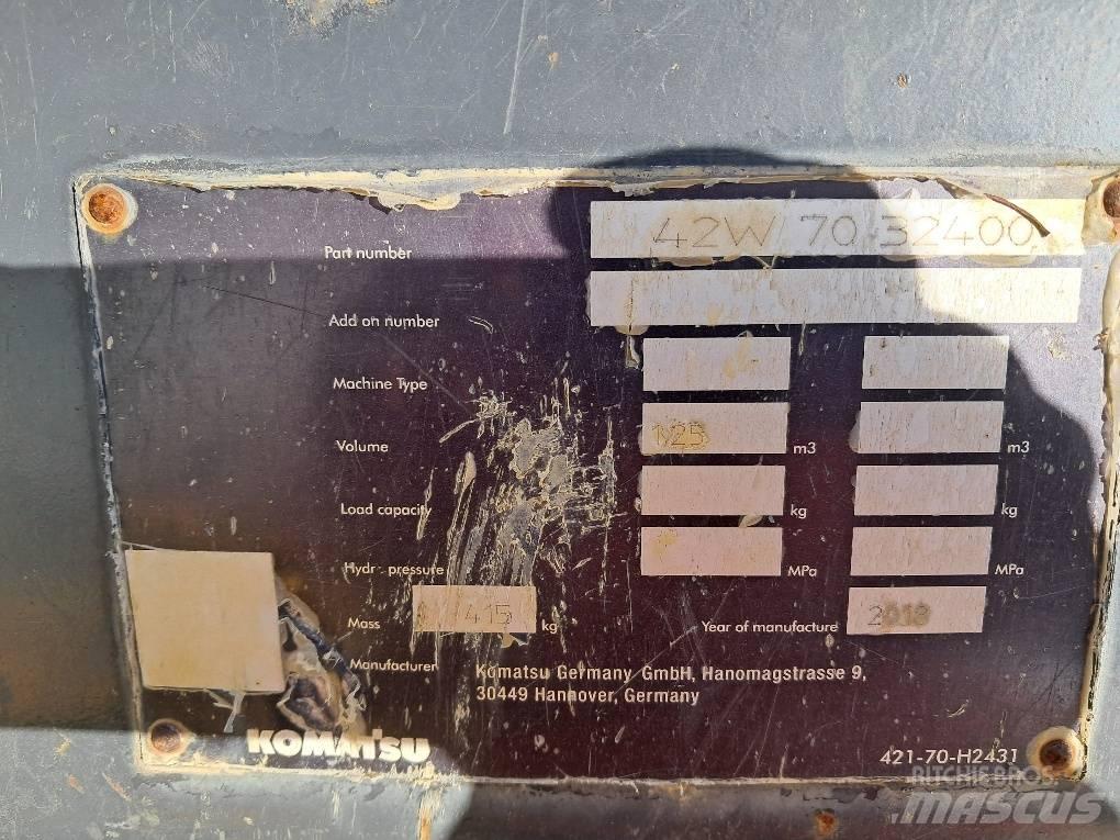 Komatsu WA100M-8 Chargeuse sur pneus