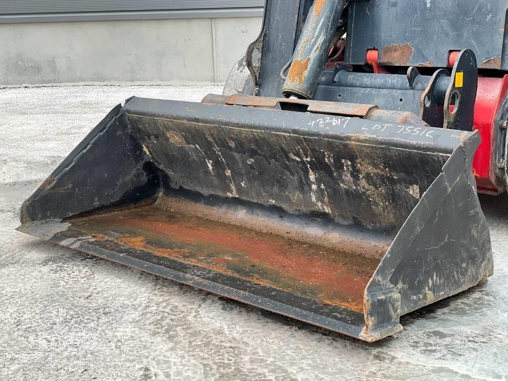 JCB R260 Chargeuse compacte