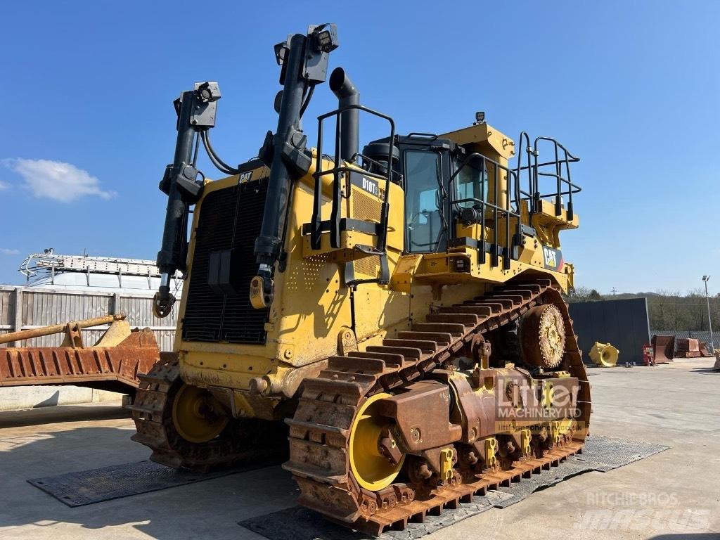 CAT D 10 T 2 Bouteurs sur chenilles