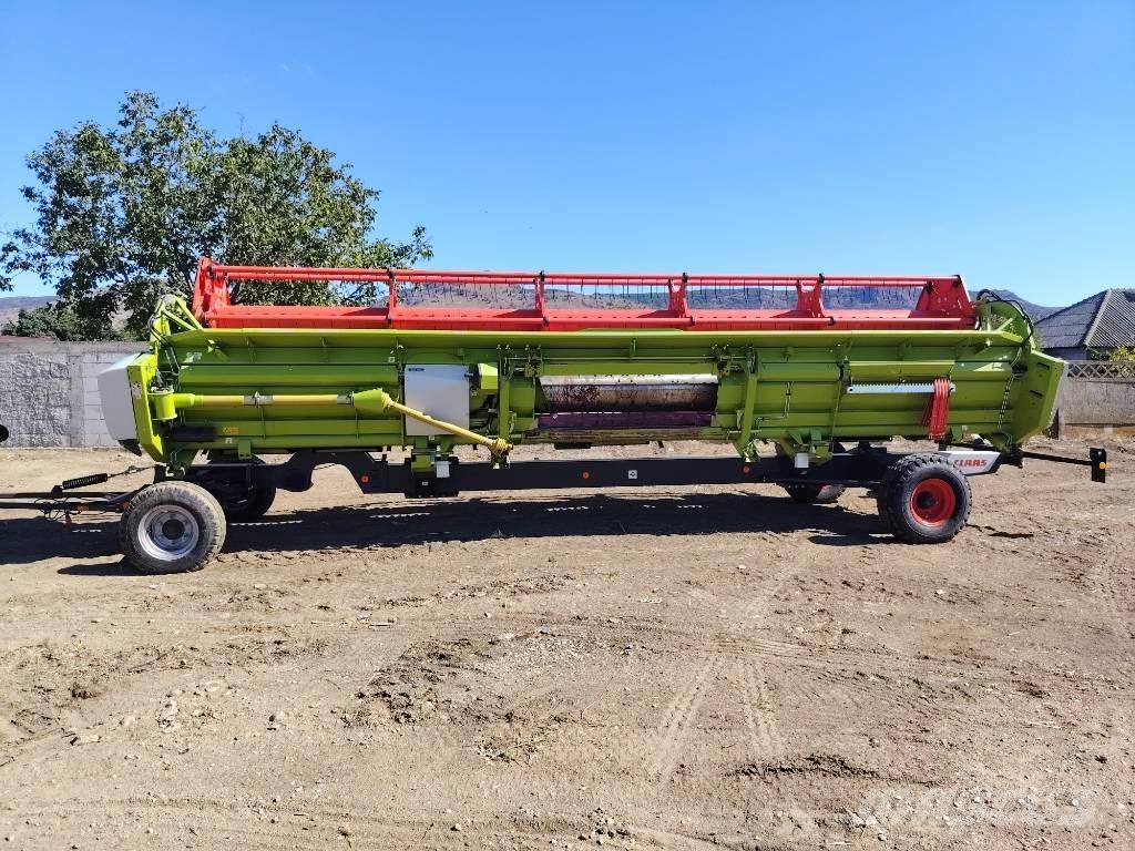 CLAAS Lexion 7400 Moissonneuse batteuse