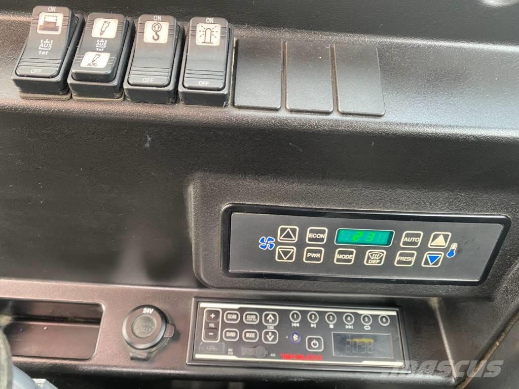 Takeuchi TB 2150 R Pelle sur chenilles