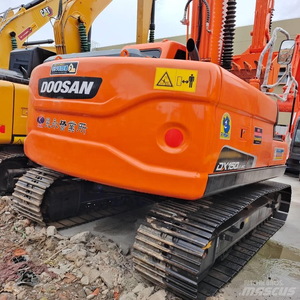 Doosan DX 150 LC Pelle sur chenilles