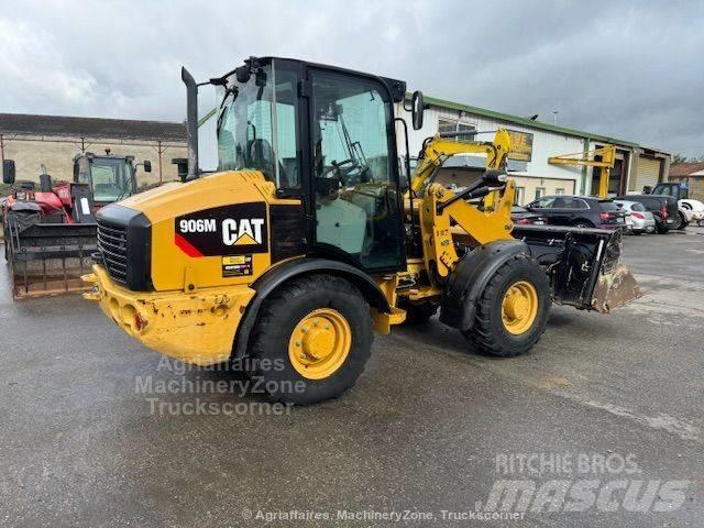 CAT 906 Chargeuse sur pneus