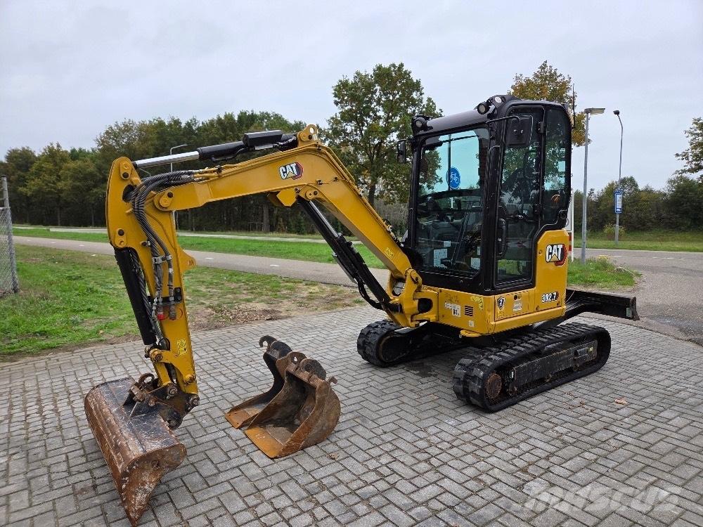 CAT 302.7CR Mini pelle < 7t