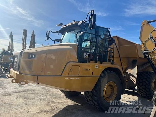 CAT 730 Tombereau articulé