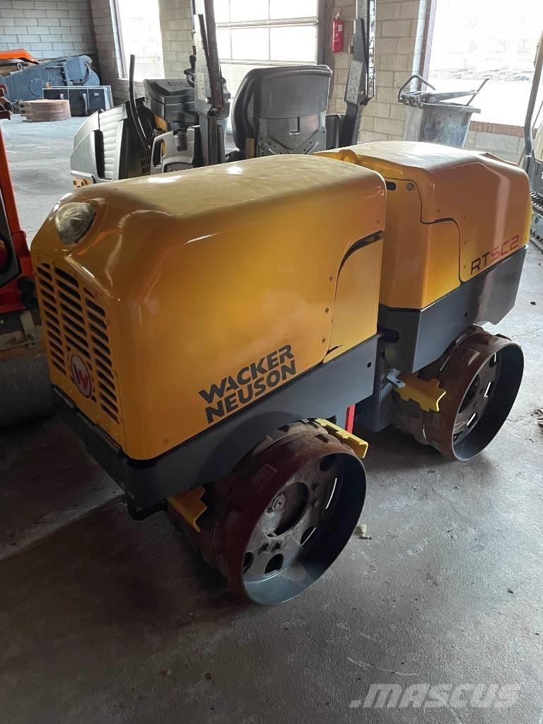 Wacker Neuson RTSC2 Rouleaux vibrants tractés