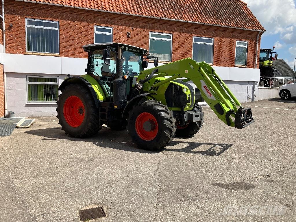 CLAAS Arion 650 CIS+ Tracteur