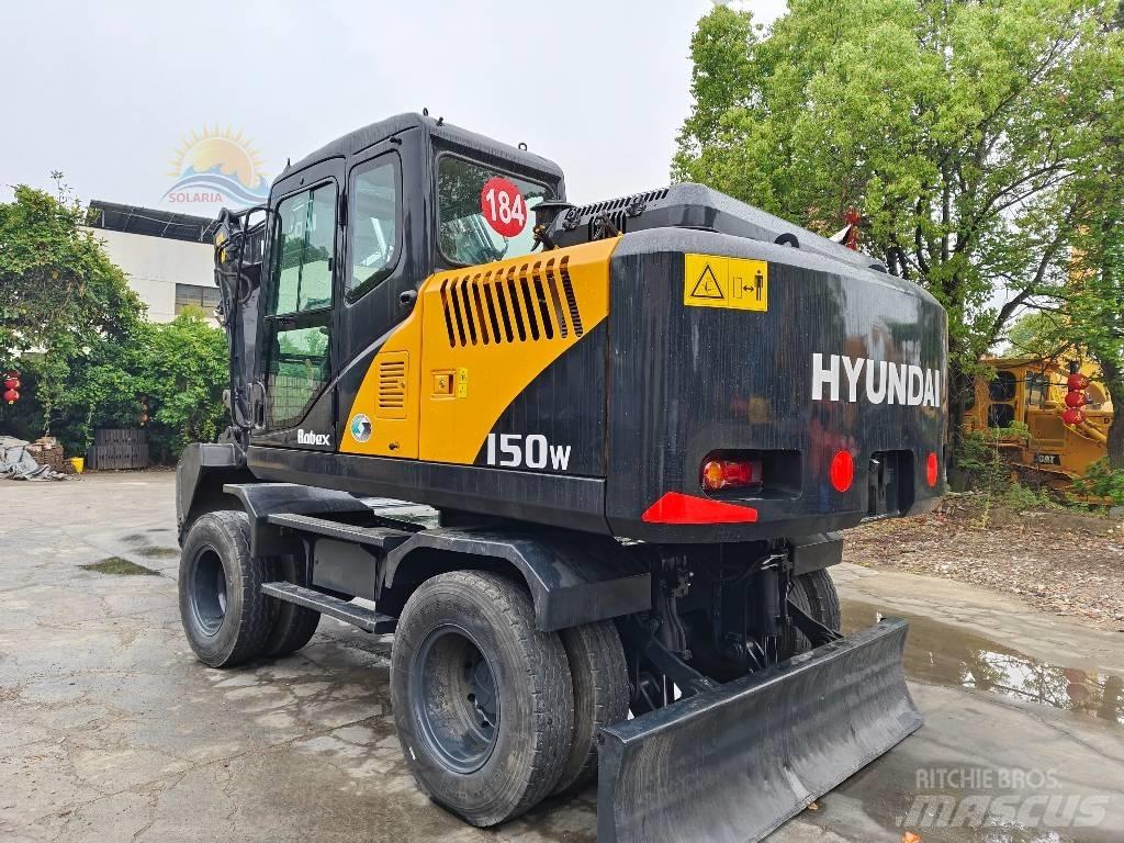 Hyundai R 150 W Pelle sur pneus