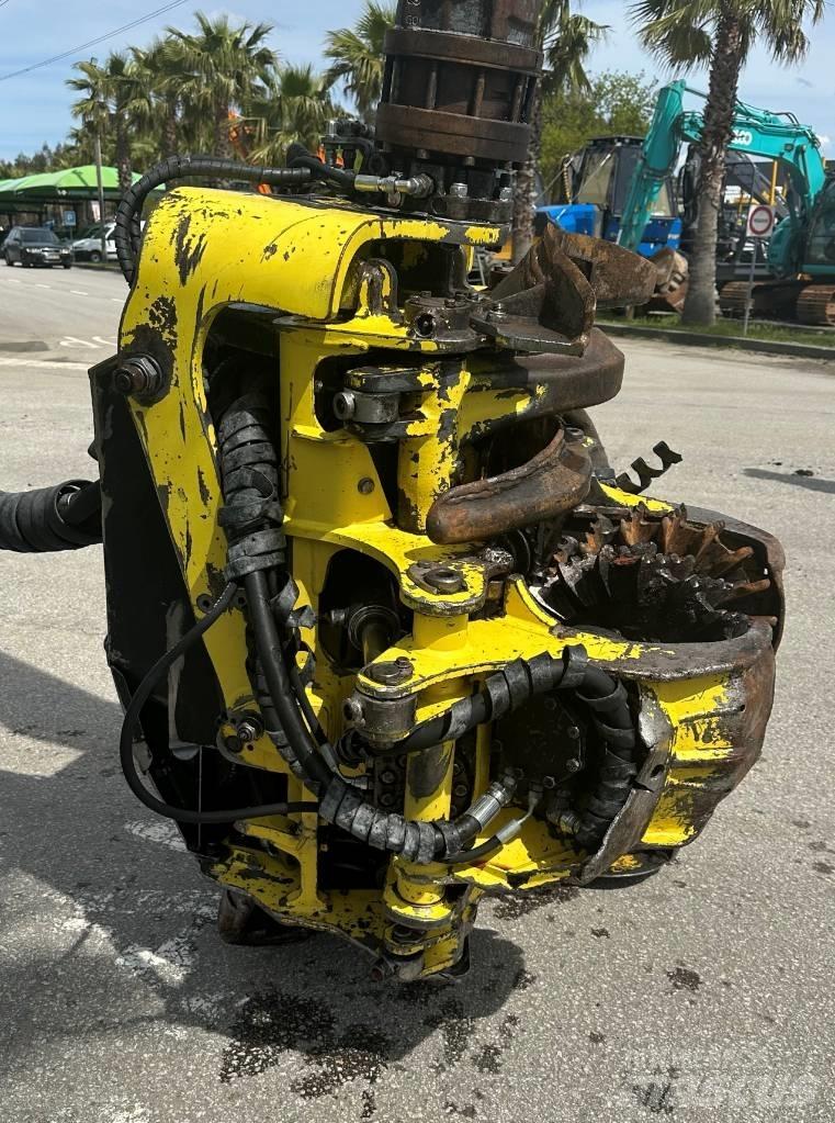 John Deere 1270 D Abatteuse