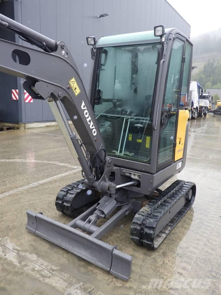 Volvo EC 20 D Mini pelle < 7t