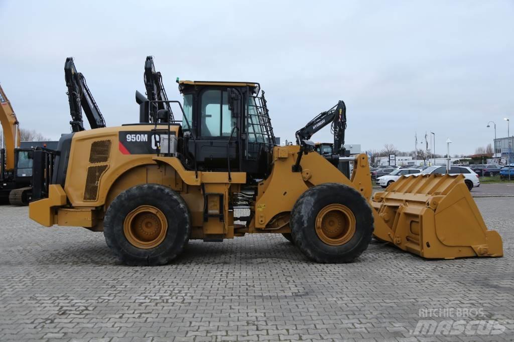 CAT 950M Chargeuse sur pneus