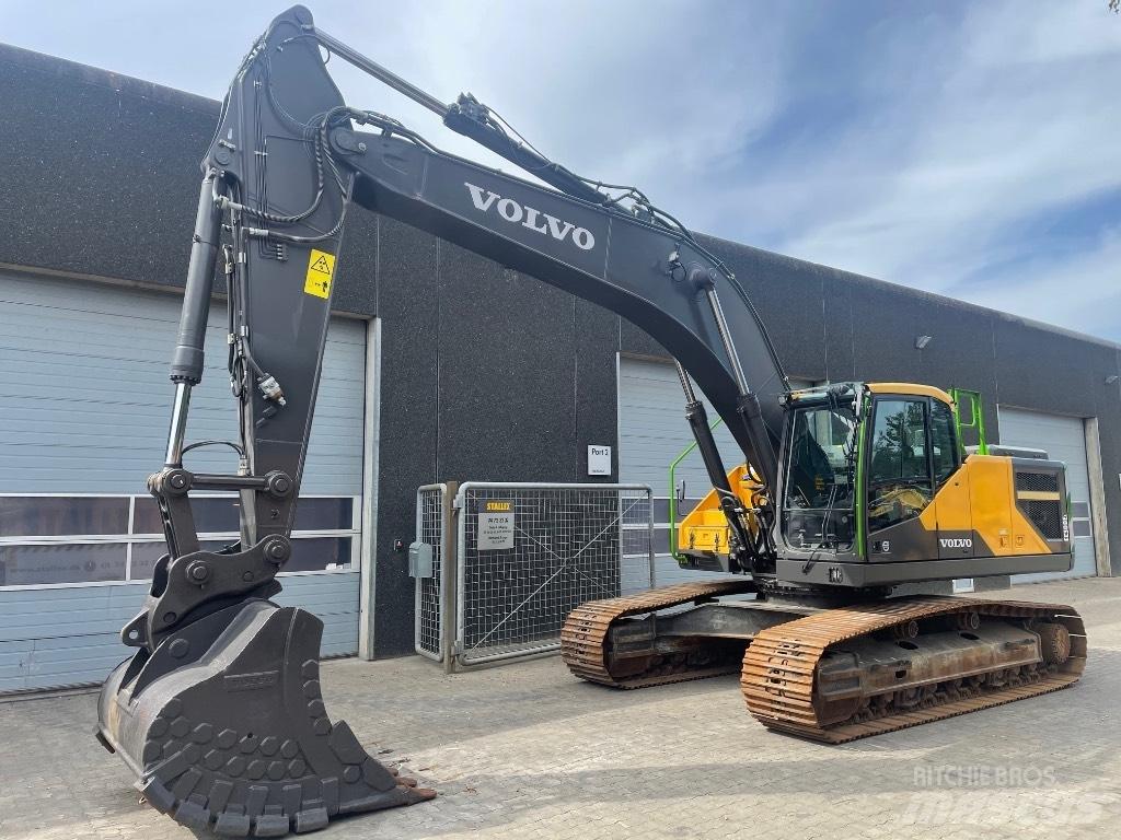 Volvo EC300EL Pelle sur chenilles