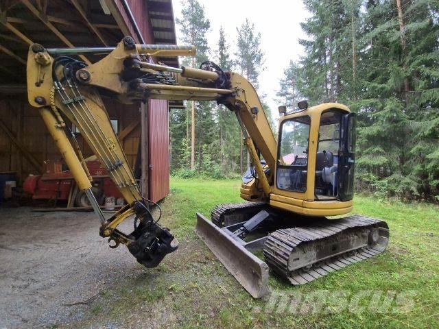 Komatsu PC75 UU Pelle sur chenilles