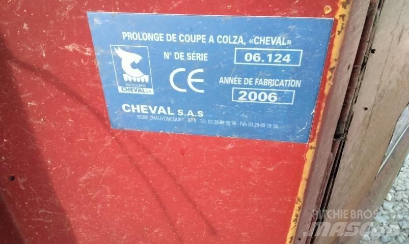 CHEVAL 6.7M Accessoires moissonneuse batteuse