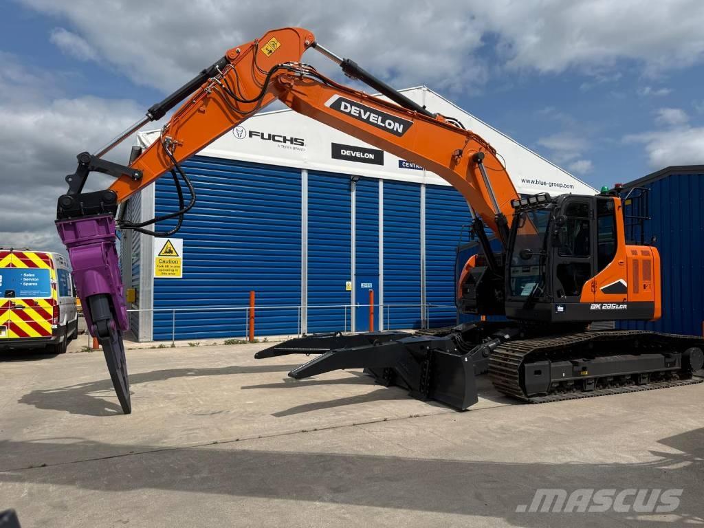 Develon DX 235 LCR-7 Pelle sur chenilles